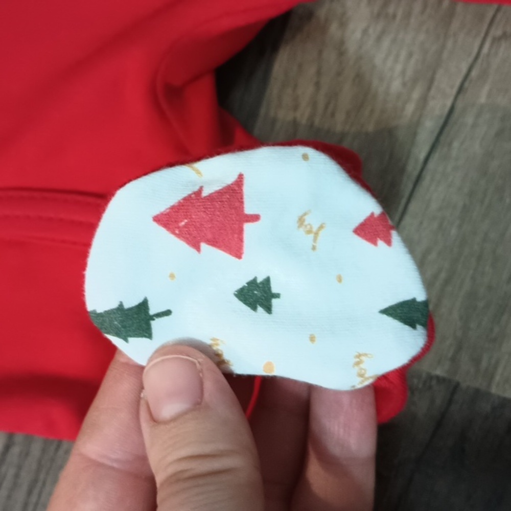 NWOT Itty Bitty Baby. Baby "My First Christmas" Outfit W/Hat Size:3-5lb Priterm - Picture 4 of 9